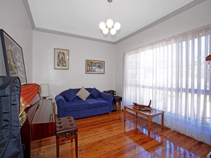 12 Lakeview Parade, Primbee NSW 2502