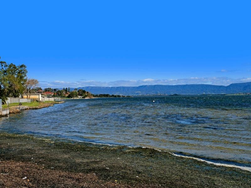 12 Lakeview Parade, Primbee NSW 2502