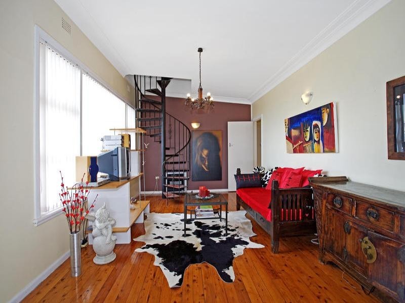 14 Palmyra Avenue, Thirroul NSW 2515