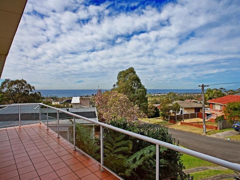 14 Palmyra Avenue, Thirroul NSW 2515