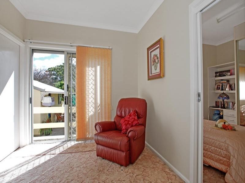 6 Henry Street, Tarrawanna NSW 2518