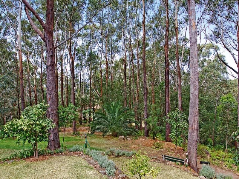 5 Highlands Parade, Bulli NSW 2516