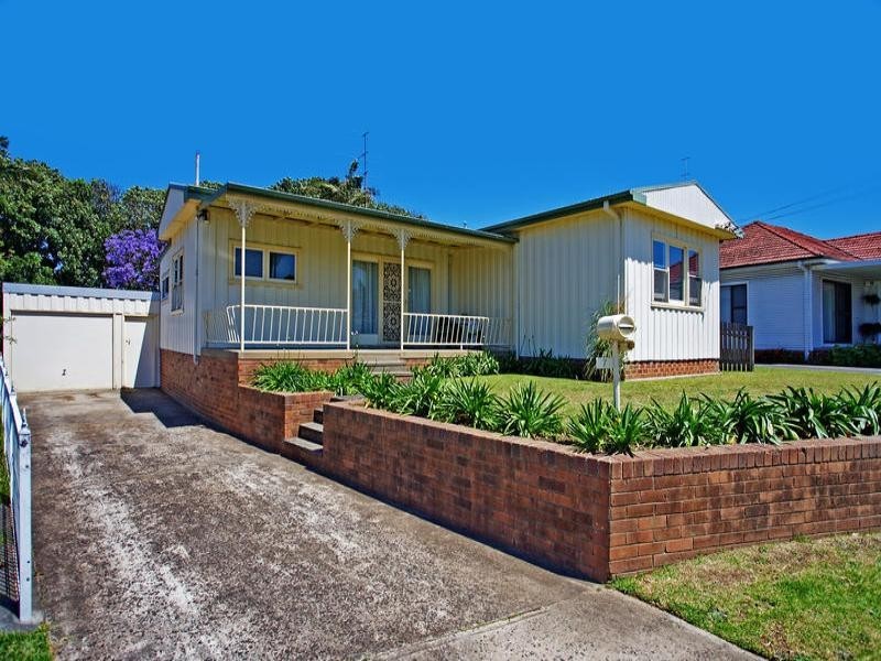 7 Guest Avenue, Fairy Meadow NSW 2519