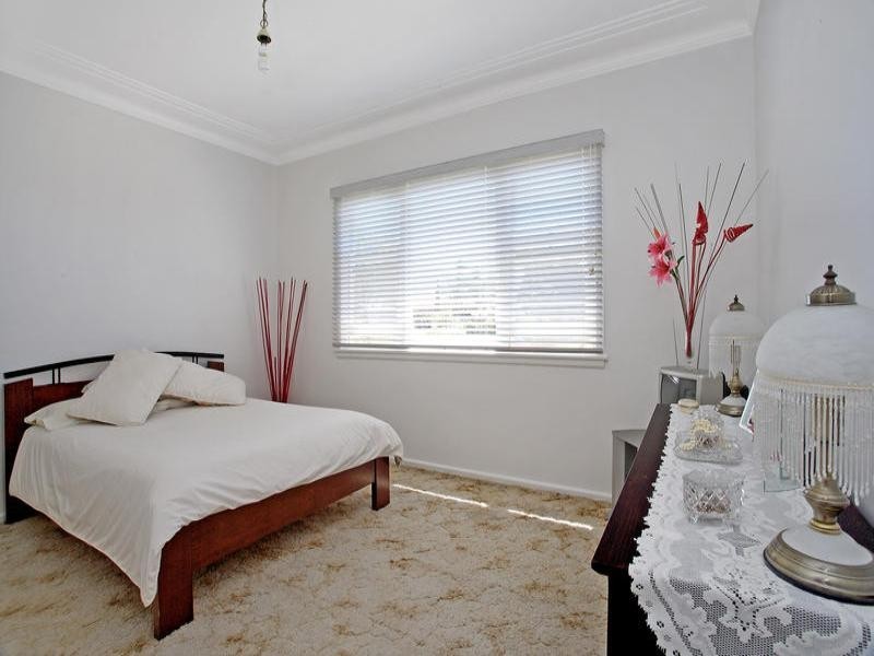 7 Guest Avenue, Fairy Meadow NSW 2519