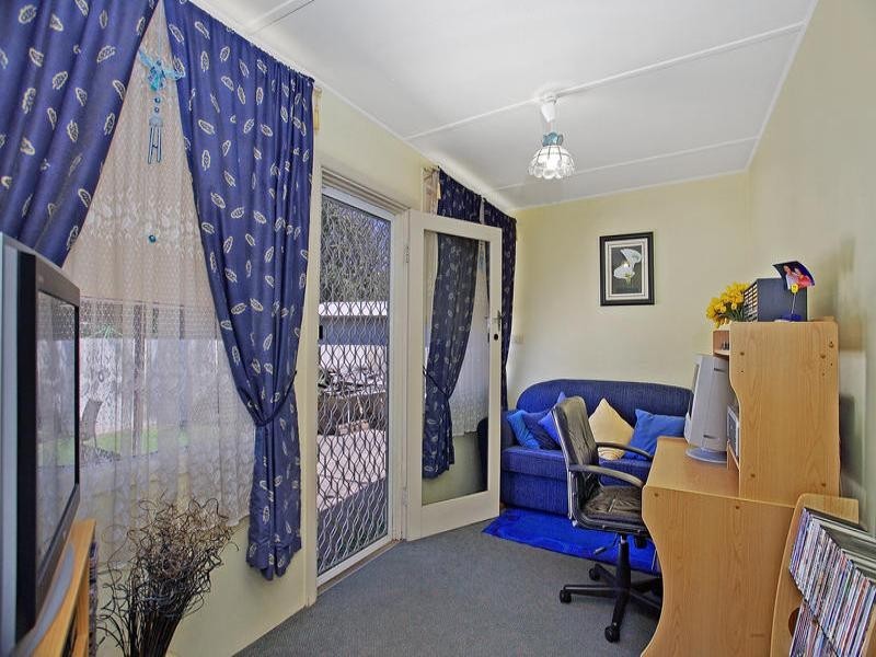 7 Guest Avenue, Fairy Meadow NSW 2519