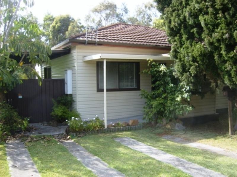 23 Railway Parade, Woonona NSW 2517