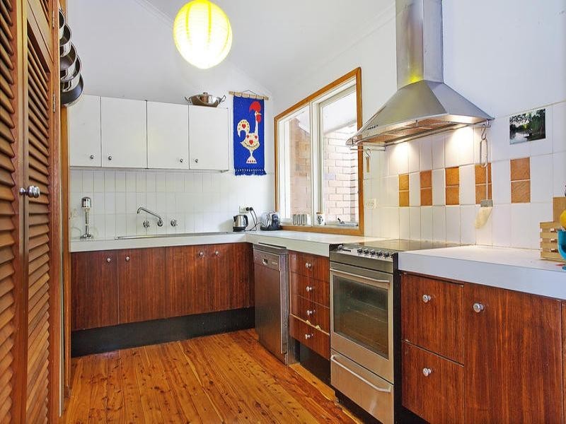 64 Buttenshaw Drive, Coledale NSW 2515