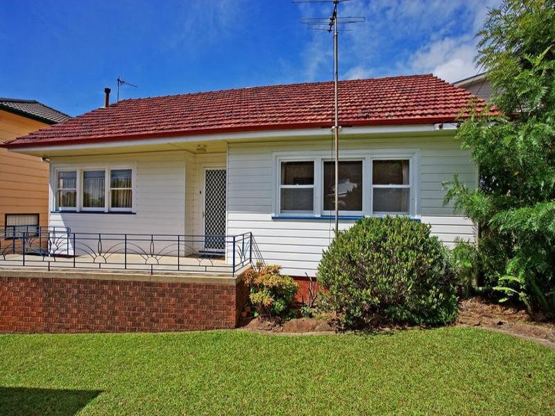 56 Lachlan Street, Thirroul NSW 2515