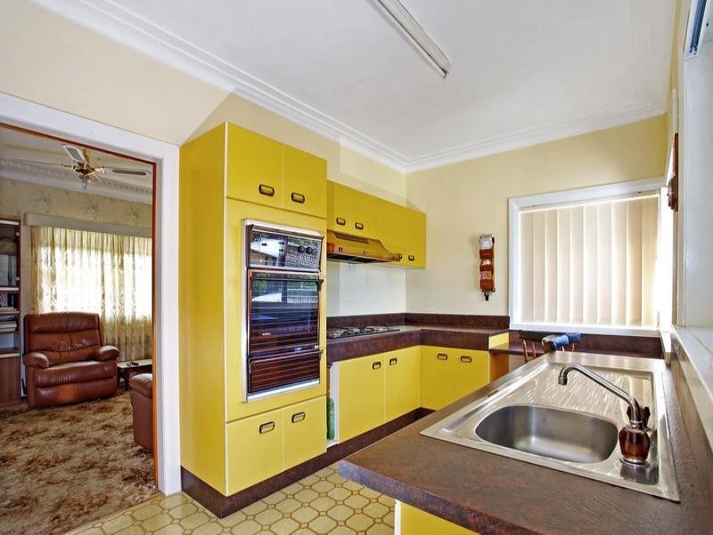 56 Lachlan Street, Thirroul NSW 2515