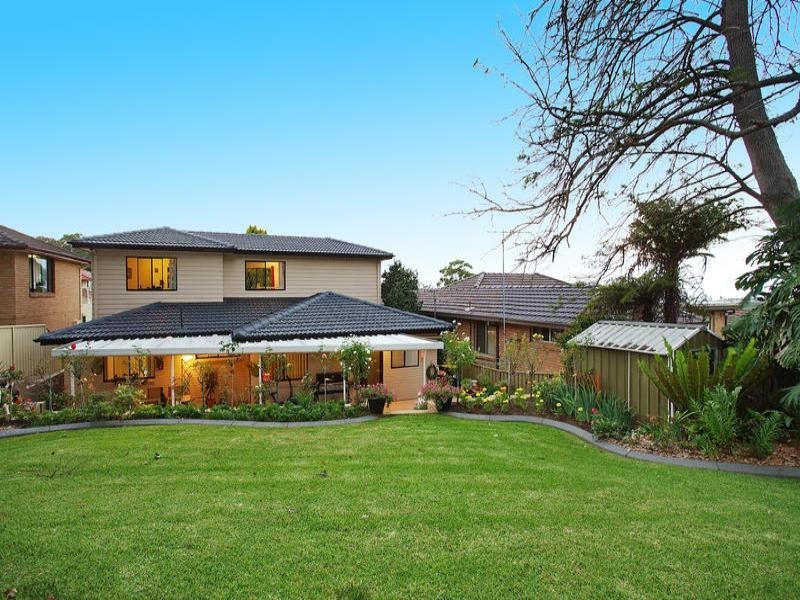 8 Kanangra Drive, Thirroul NSW 2515