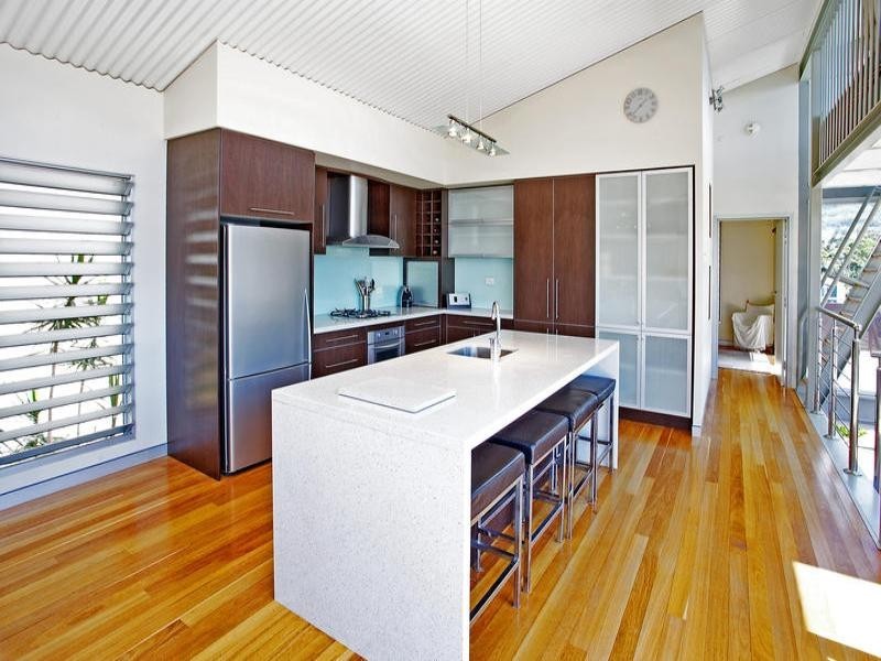 37 Aragan Circuit, Bulli NSW 2516