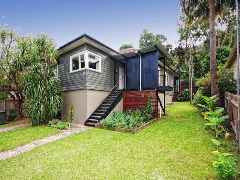 32 Railway Avenue, Austinmer NSW 2515