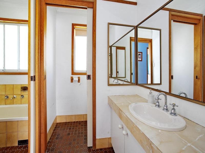 46 Fords Road, Thirroul NSW 2515