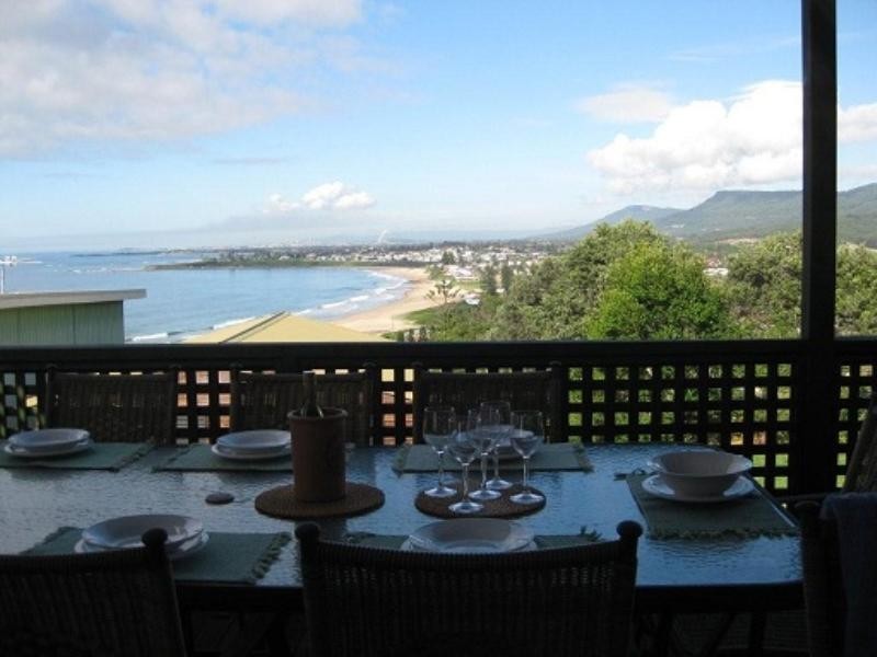 11 Hillcrest Road, Austinmer NSW 2515