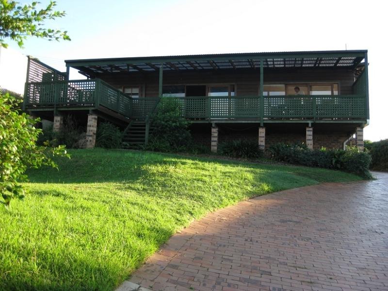 11 Hillcrest Road, Austinmer NSW 2515