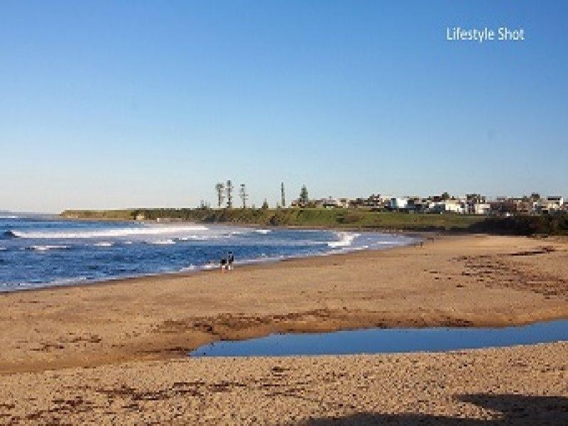 11 Corbett Avenue, Thirroul NSW 2515