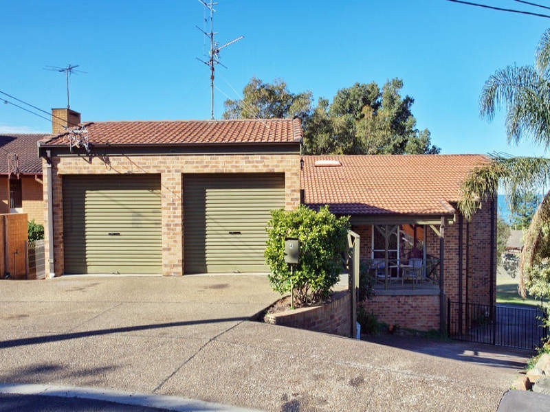 4 Gifford Street, Coledale NSW 2515