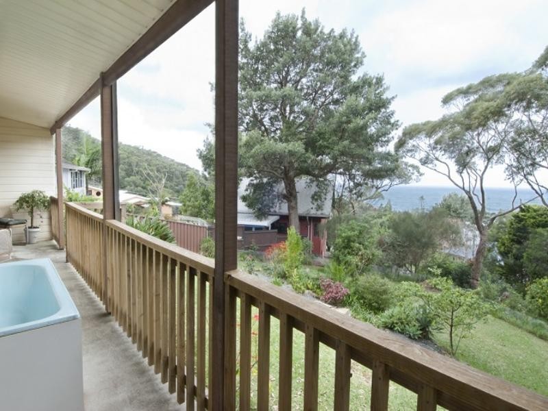 26 Squires Crescent, Coledale NSW 2515