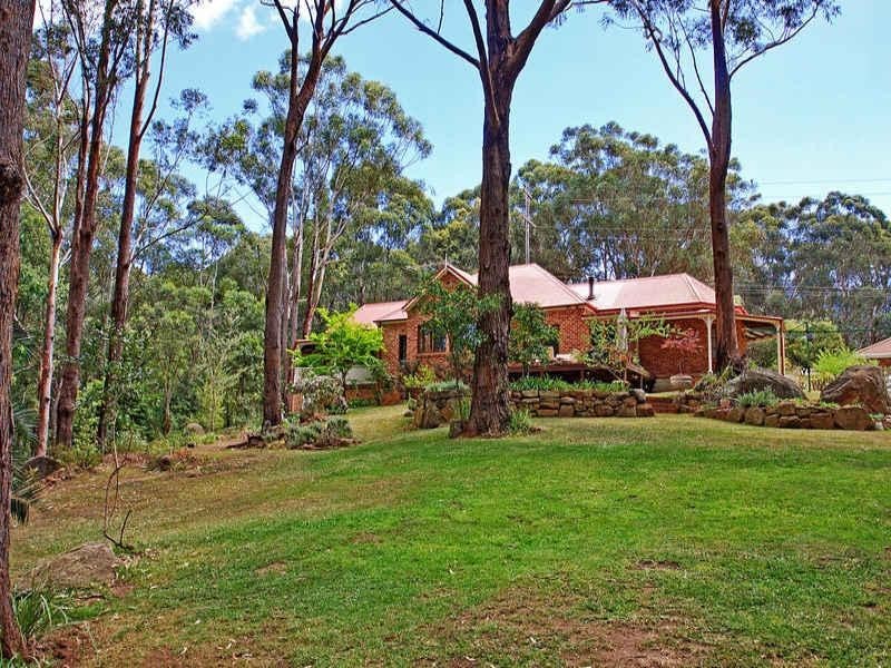 5 Highlands Parade, Bulli NSW 2516