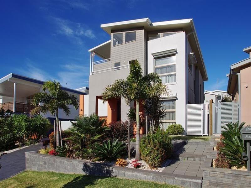 33 Aragan Circuit, Bulli NSW 2516