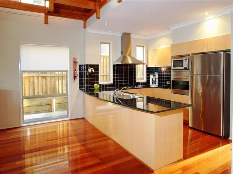 33 Aragan Circuit, Bulli NSW 2516