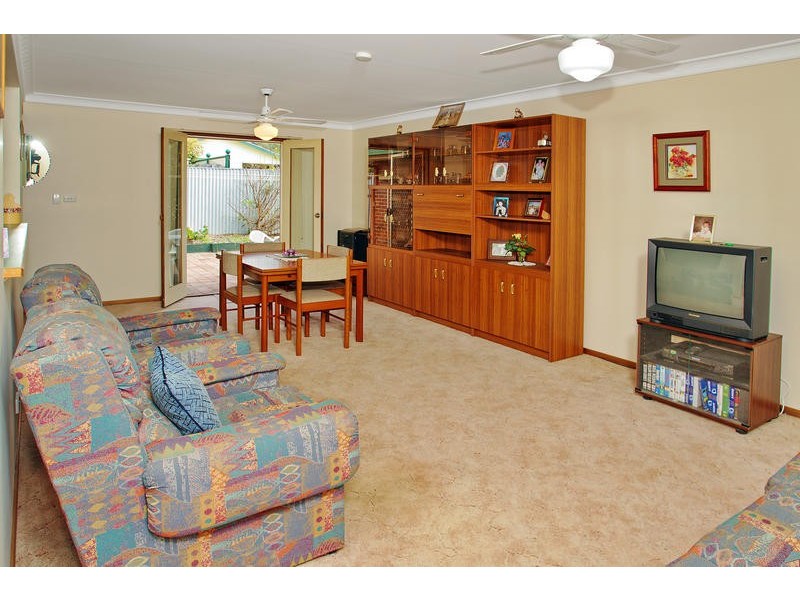 2/26 McCauley Street, Thirroul NSW 2515