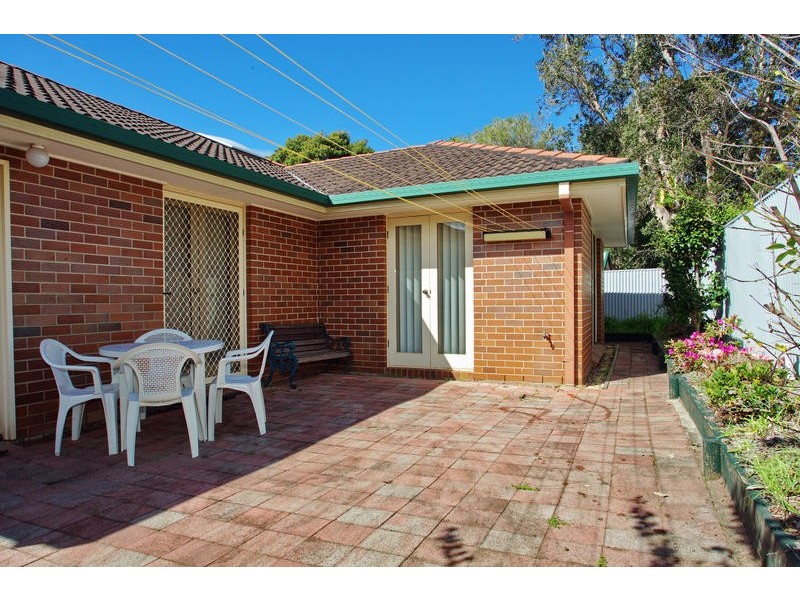 2/26 McCauley Street, Thirroul NSW 2515