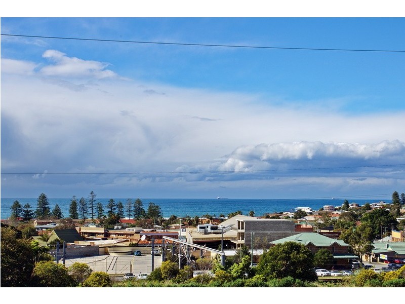 30 Seafoam Avenue, Thirroul NSW 2515