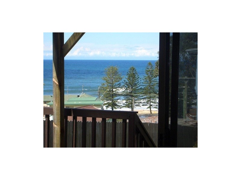 33 Squires Crescent, Coledale NSW 2515