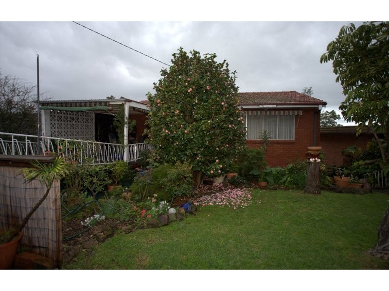 13 Edgebury Road, Figtree NSW 2525