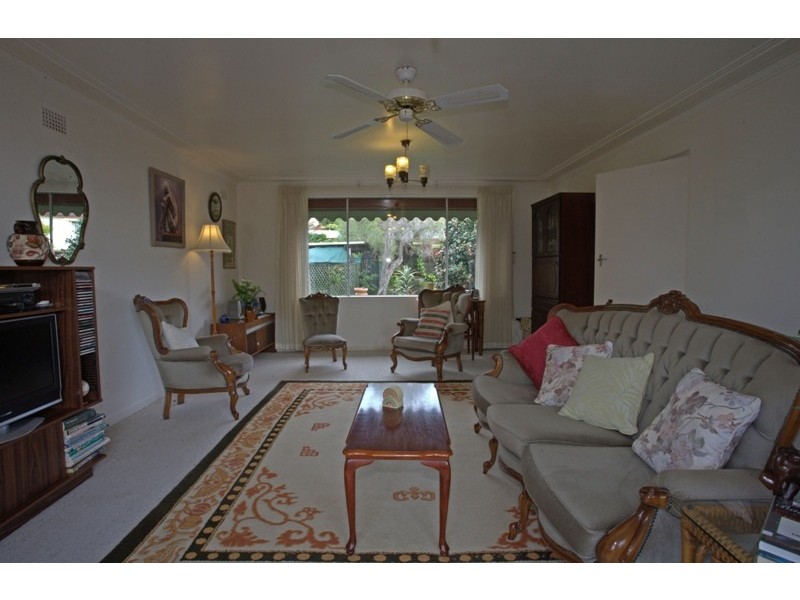 13 Edgebury Road, Figtree NSW 2525