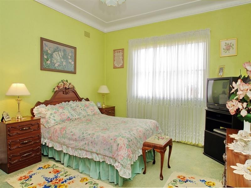 32 Sturdee Street, Towradgi NSW 2518