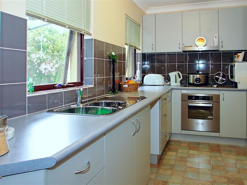 28a Fords Road, Thirroul NSW 2515