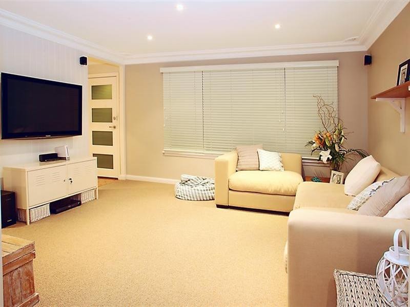 7 Hutton Avenue, Bulli NSW 2516