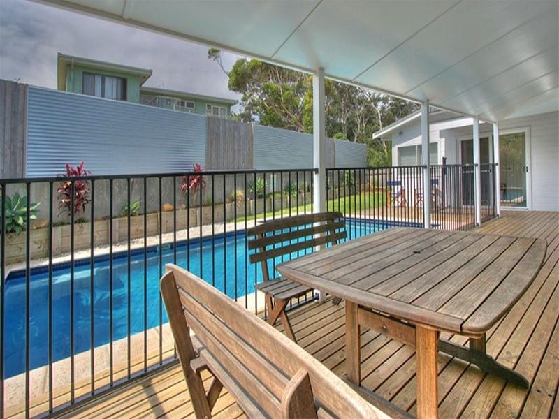 2f Mountain Road, Austinmer NSW 2515