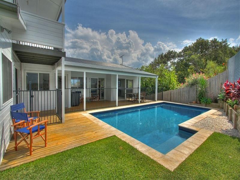 2f Mountain Road, Austinmer NSW 2515