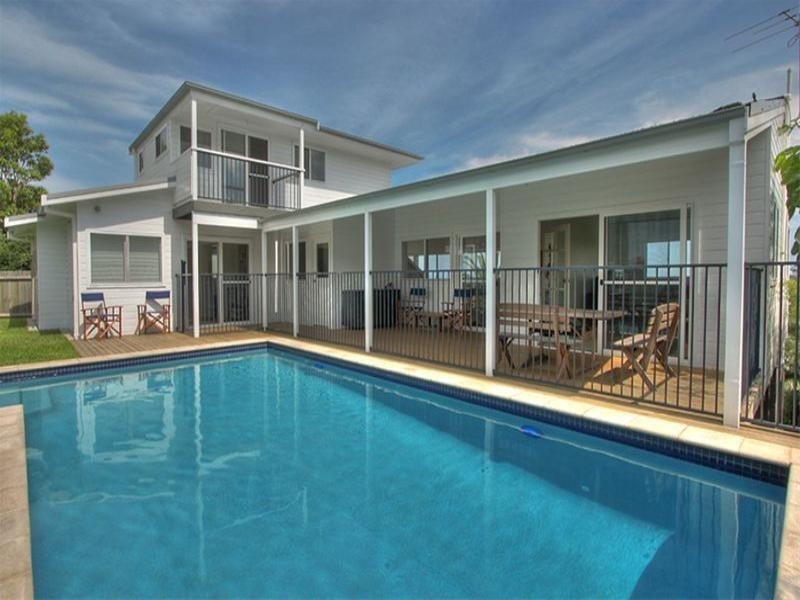 2f Mountain Road, Austinmer NSW 2515