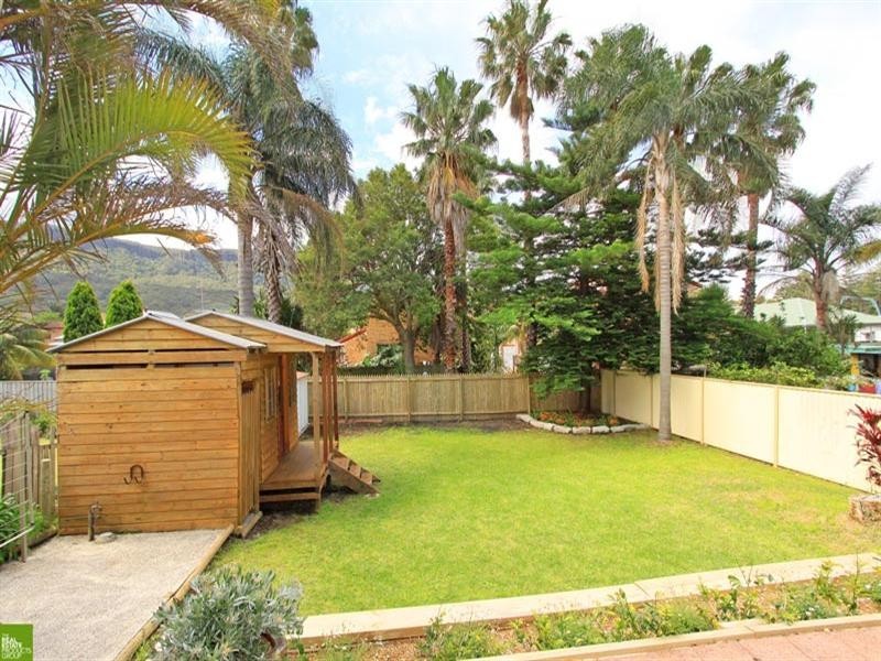 9 Ocean Street, Thirroul NSW 2515