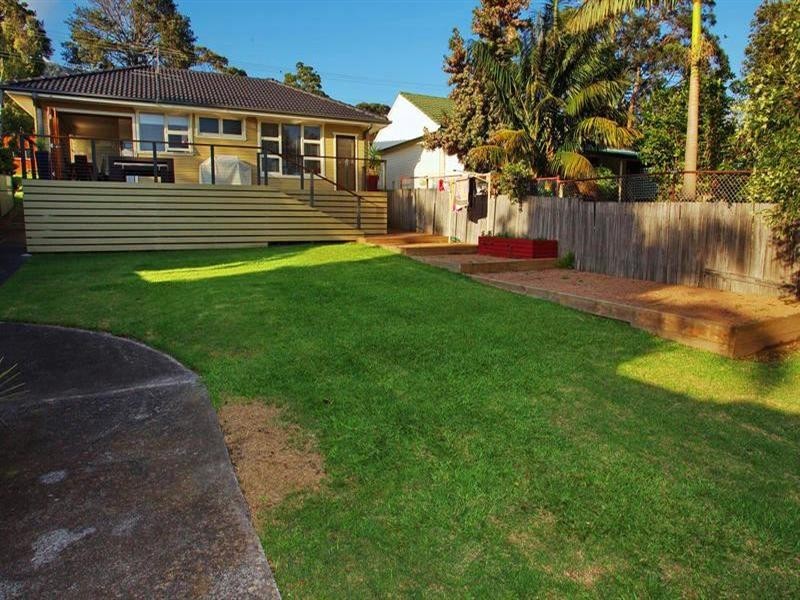 11 Virginia Terrace, Thirroul NSW 2515