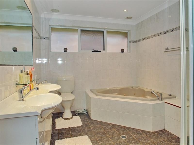 117 Murphys Avenue, Keiraville NSW 2500