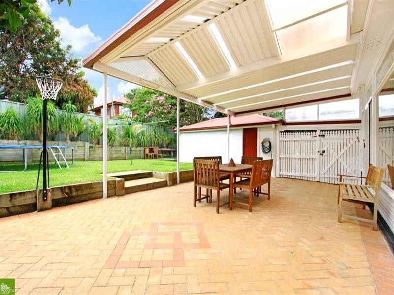 14 Dumfries Avenue, Mount Ousley NSW 2519