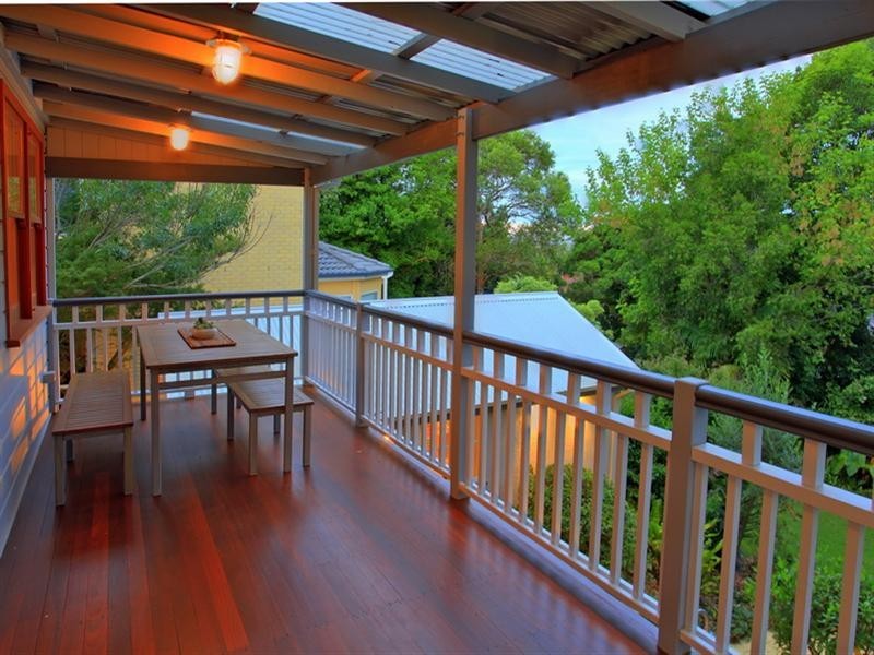 34 Lachlan Street, Thirroul NSW 2515