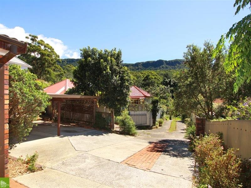 20 Seafoam Avenue, Thirroul NSW 2515