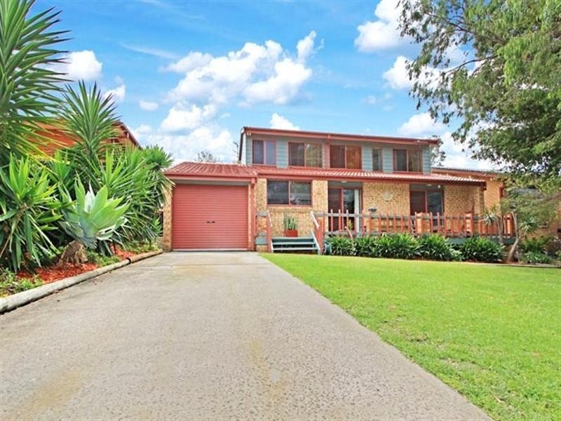 18 Corbett Avenue, Thirroul NSW 2515