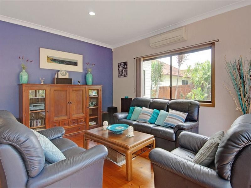 9 Cooper Avenue, Woonona NSW 2517