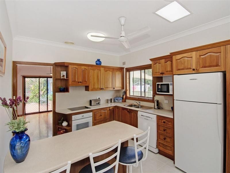 9 Cooper Avenue, Woonona NSW 2517