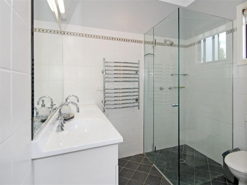 9 Cooper Avenue, Woonona NSW 2517