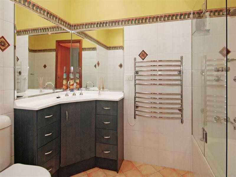 9 Cooper Avenue, Woonona NSW 2517