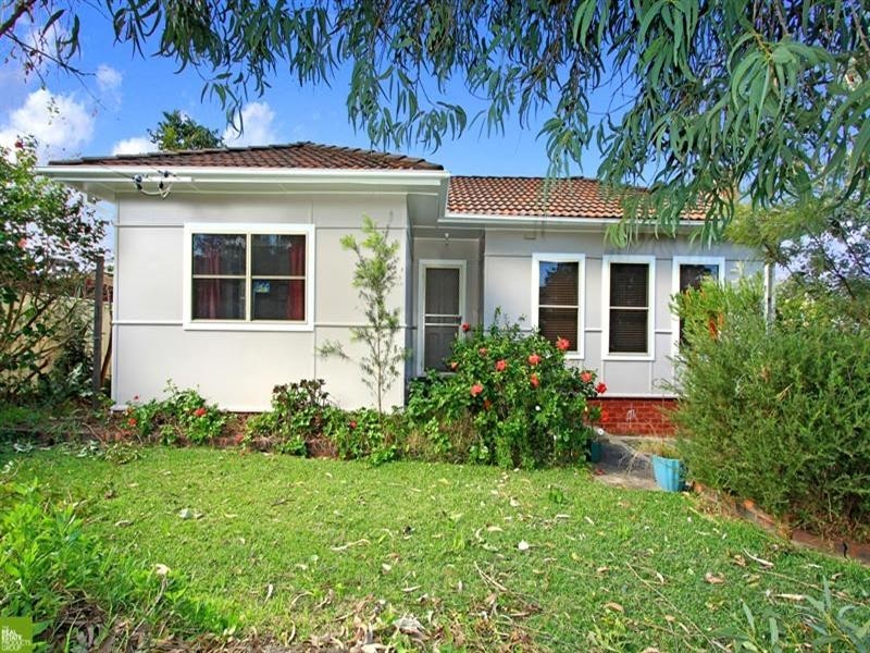 17 Weber Crescent, Towradgi NSW 2518