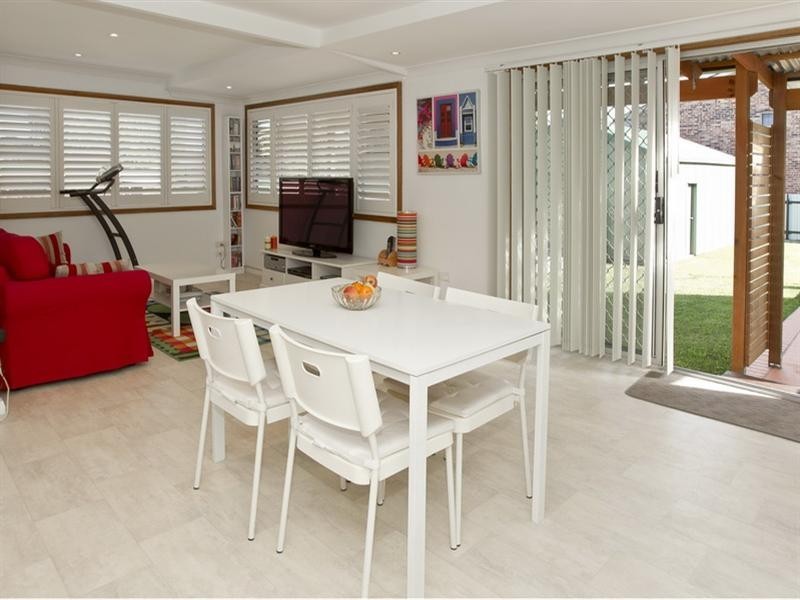 32 Cross Street, Corrimal NSW 2518